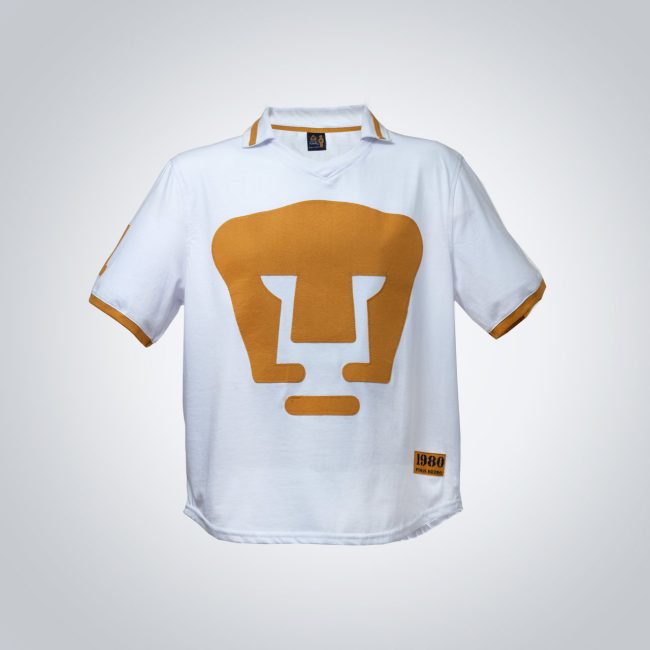 Playera Pumas 1980 en blanco con logo en oro